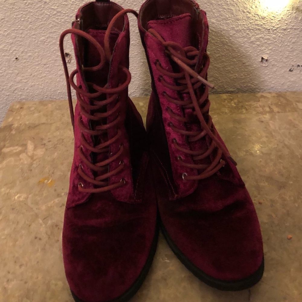 Velvet boots - Picture 3 of 3